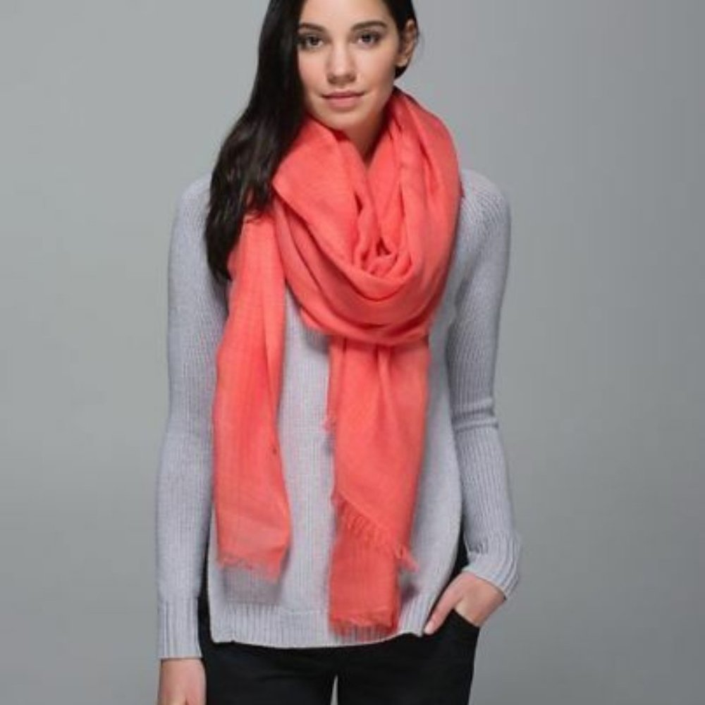 NWT Lululemon Mudra Scarf In ATPP Atomic Red Coral Orange READ